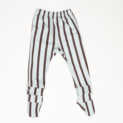 de voorkant van de modular legging in baby blue stripe van besito baby